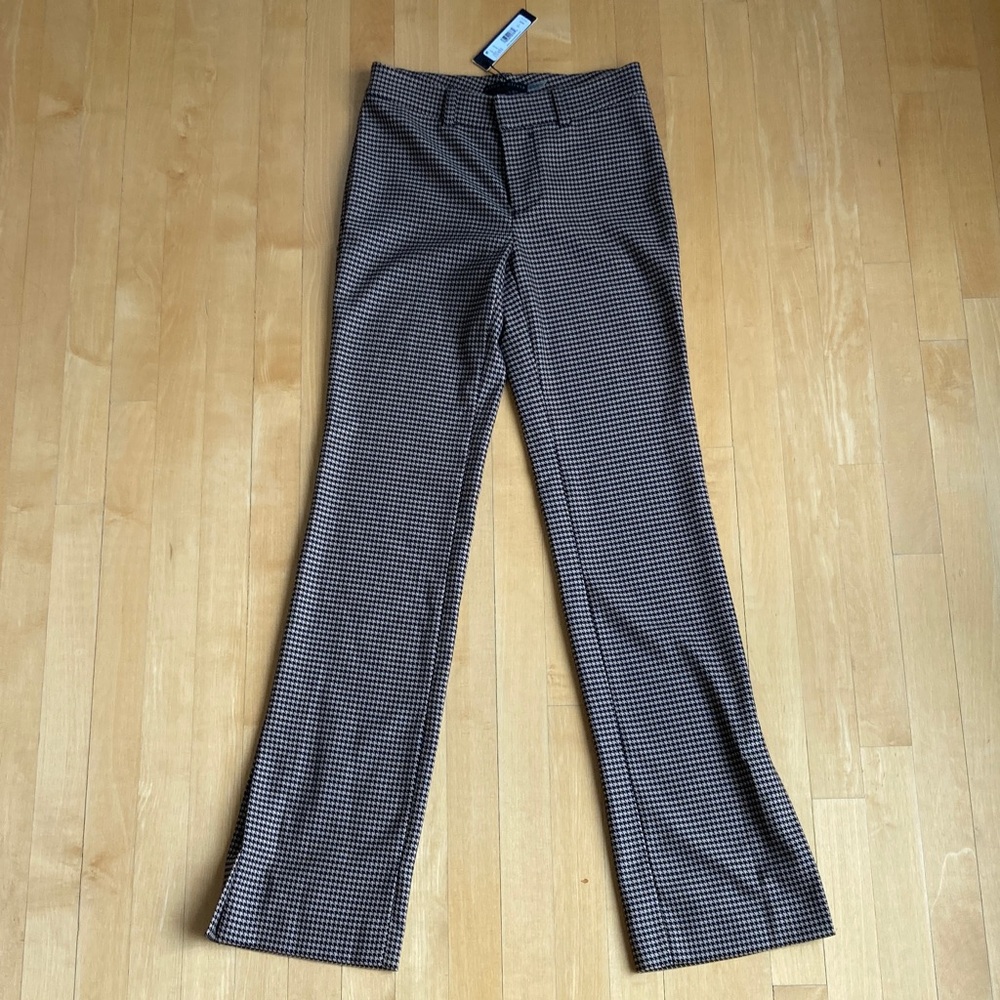 Alice + Olivia Camel and Black Houndstooth Flare Pants with Side Slit